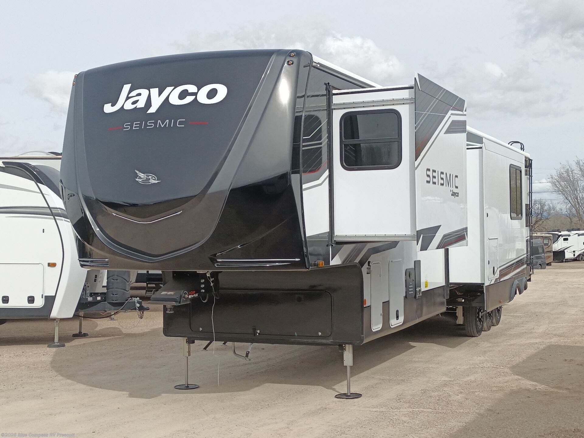 2026 Seismic 395 by Jayco from Blue Compass RV Prescott in Prescott, Arizona