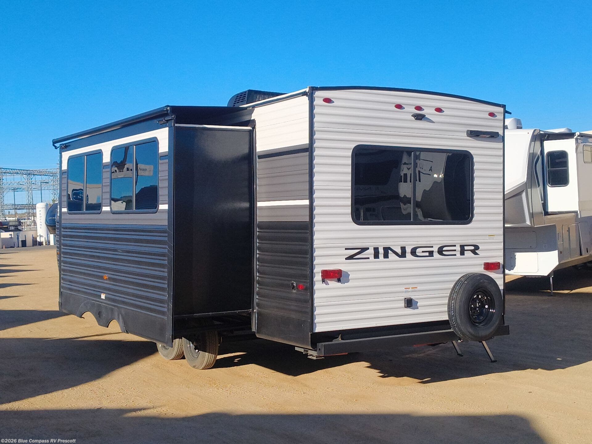 New 2026 CrossRoads Zinger 260RL available in Prescott, Arizona