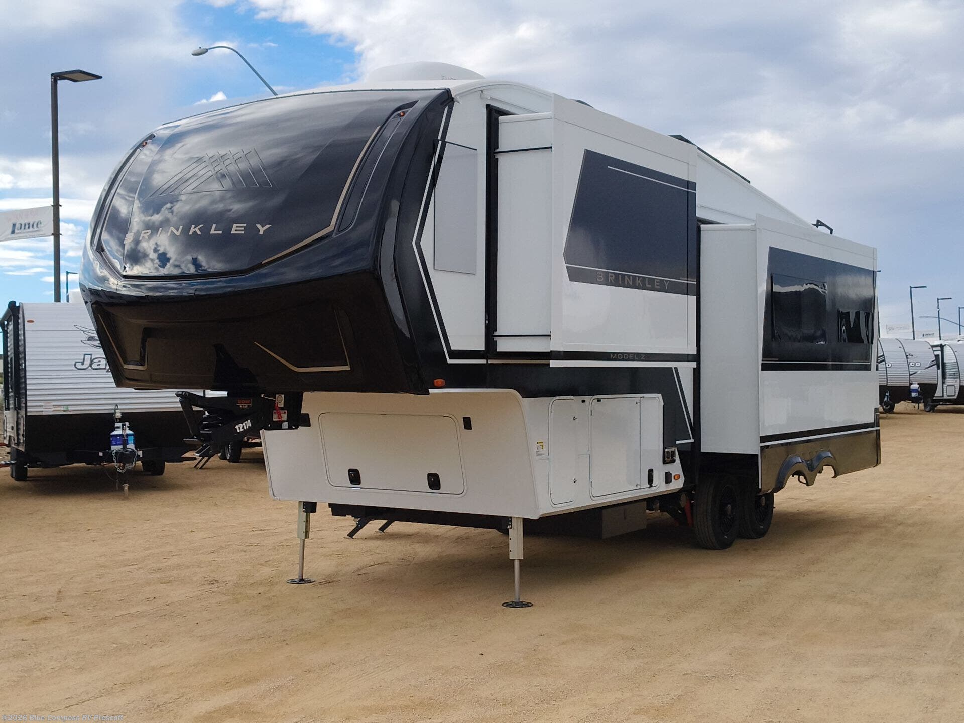 2026 Brinkley RV Model Z 2700 - New Fifth Wheel For Sale by Blue Compass RV Prescott in Prescott, Arizona features Slideout