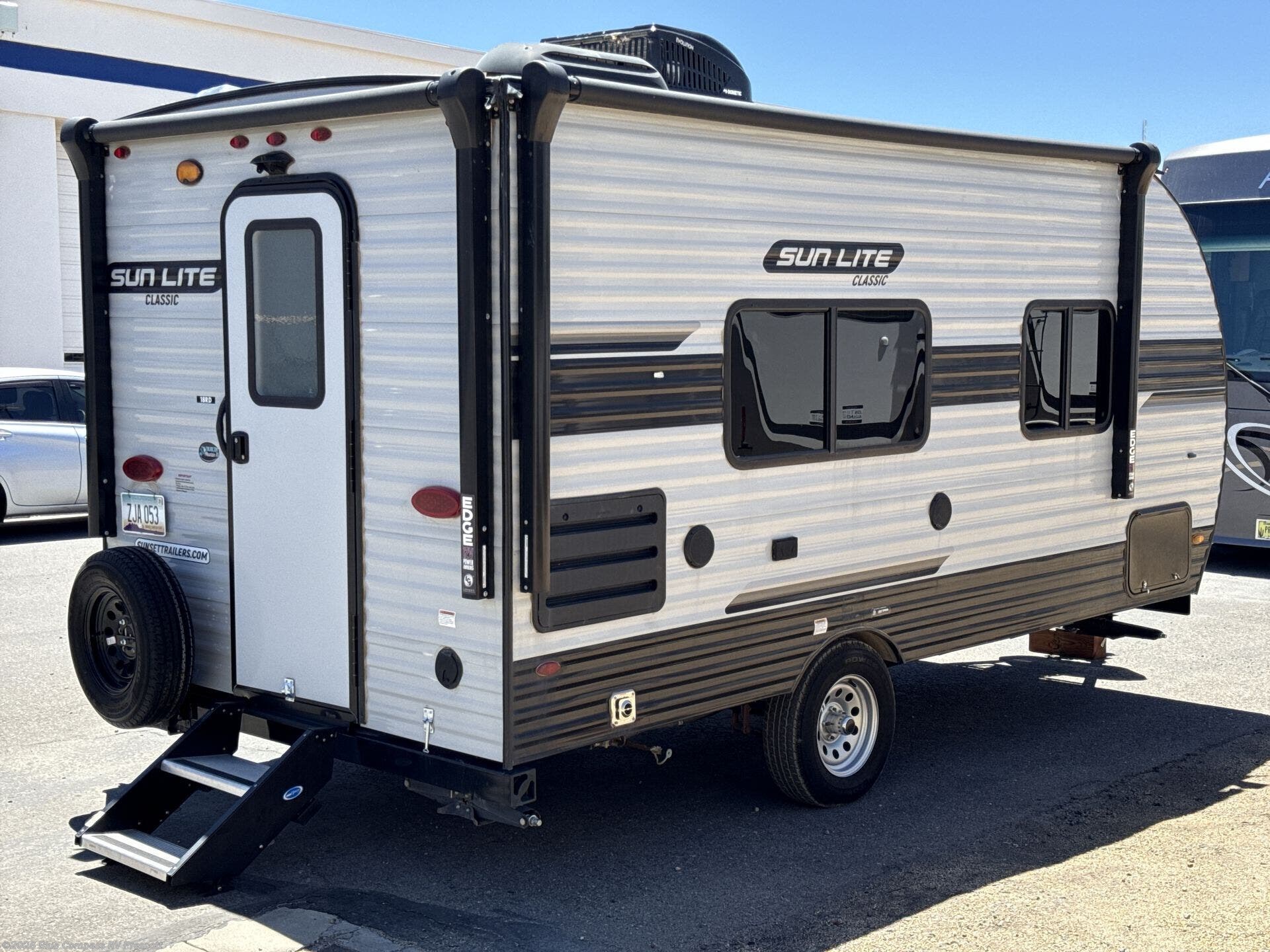 2021 Sun-Lite 18RD by Sunset Park RV from Blue Compass RV Prescott in Prescott, Arizona