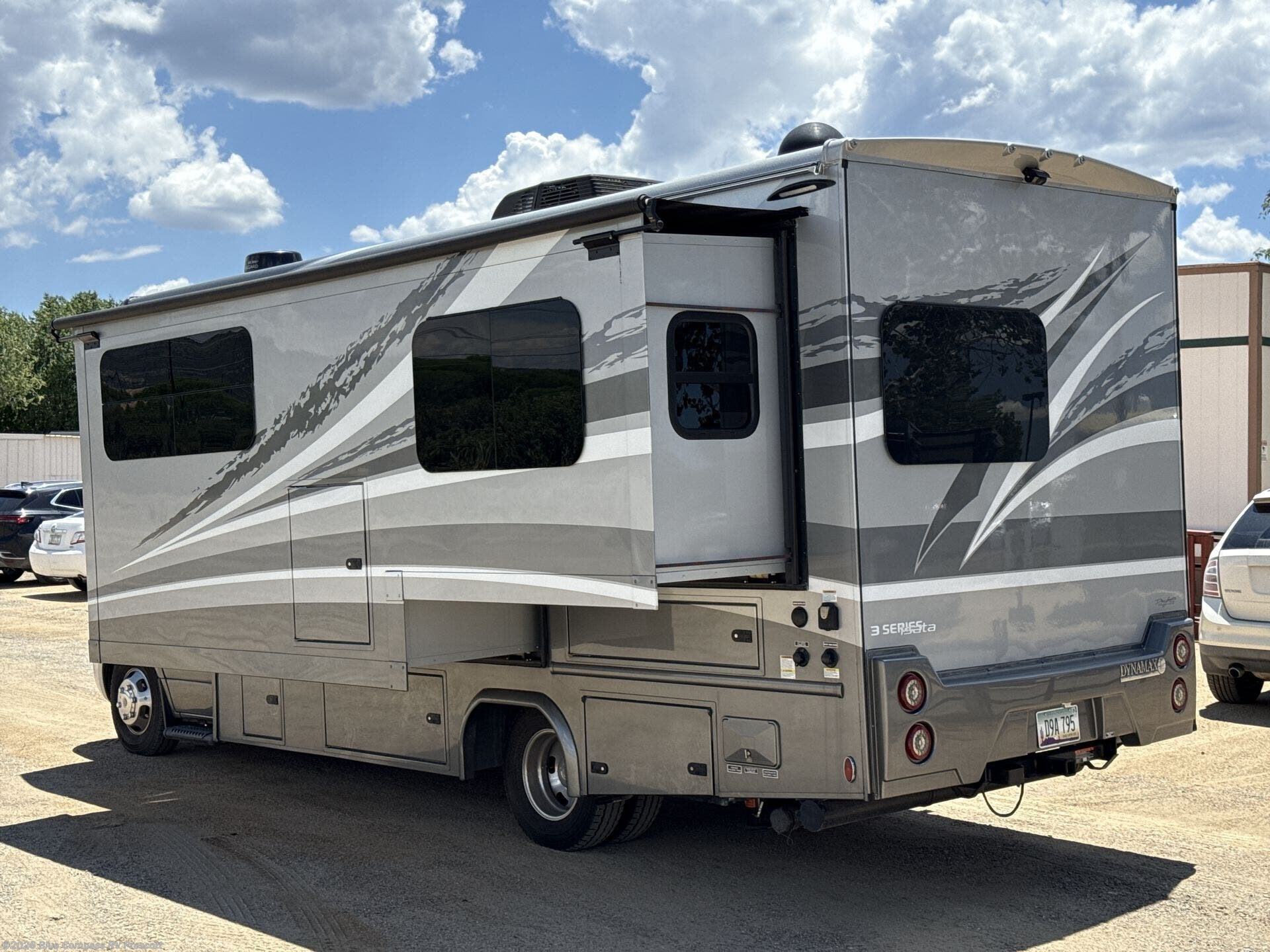 Used 2023 Dynamax Corp isata 3 24FW available in Prescott, Arizona