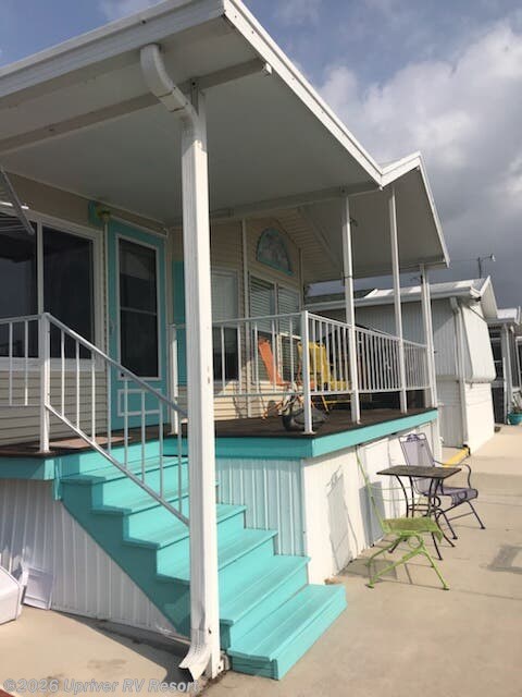 Used 1999 Chariot available in North Fort Myers, Florida