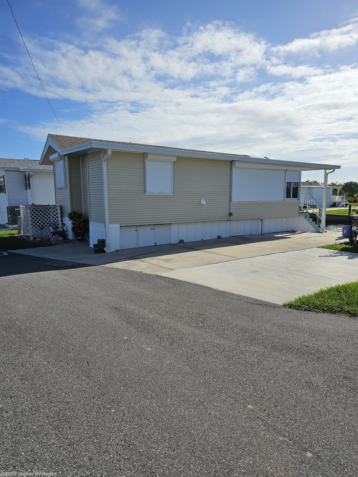 Used 1999 Chariot available in North Fort Myers, Florida