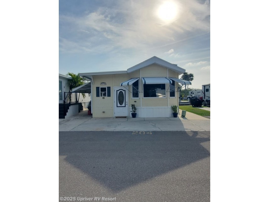 Used 1993 Chariot available in North Fort Myers, Florida