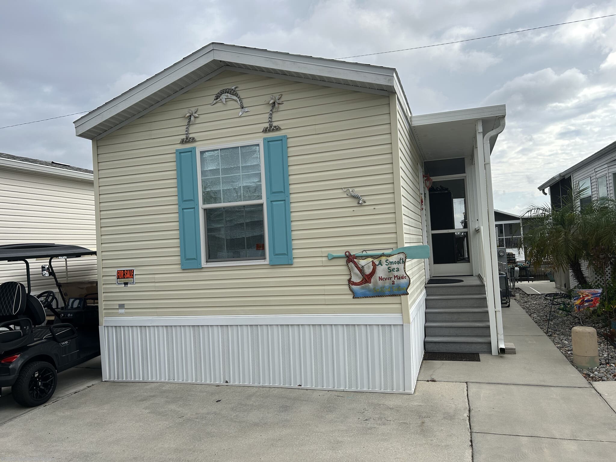 2016 Skyline - Used Park Model For Sale by Upriver RV Resort in North Fort Myers, Florida
