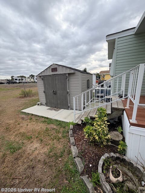 1998 by Chariot from Upriver RV Resort in North Fort Myers, Florida